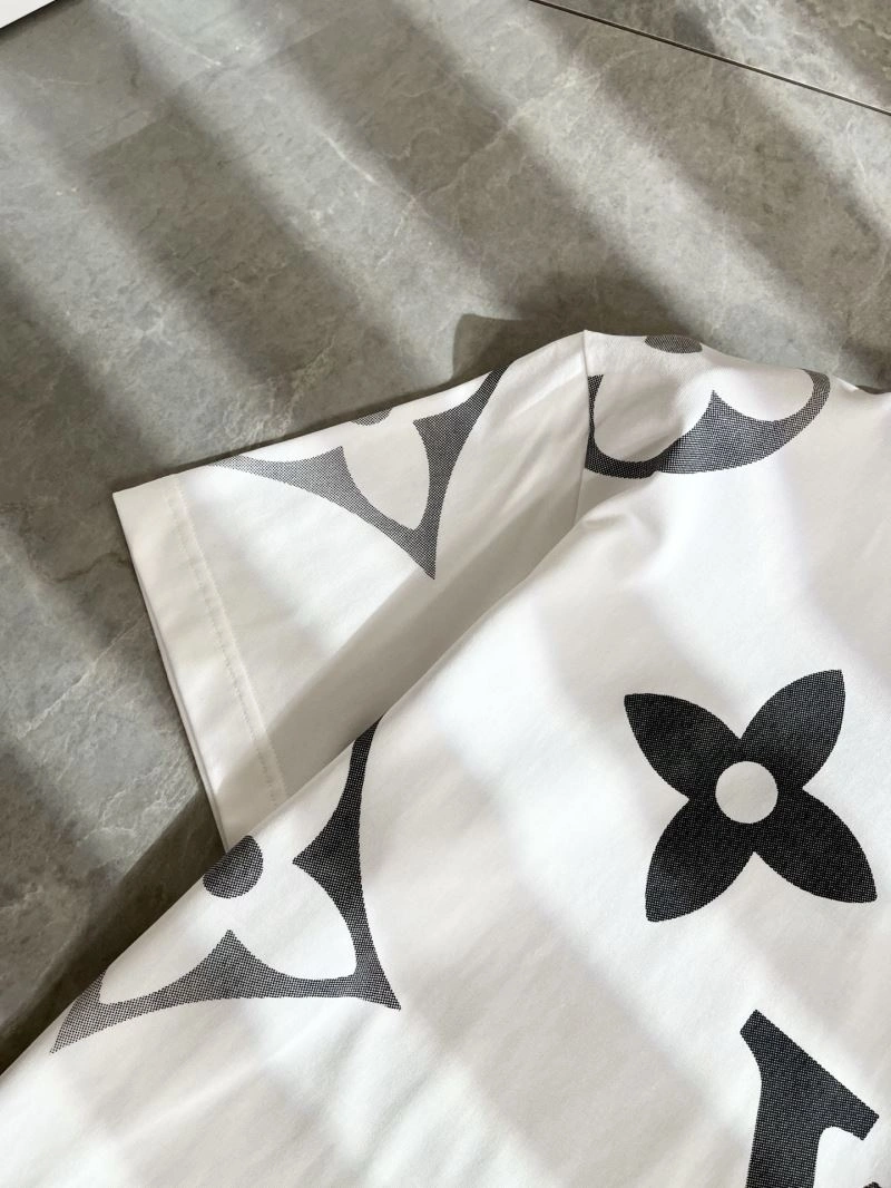 Youthful Louis Vuitton T-Shirts 134145