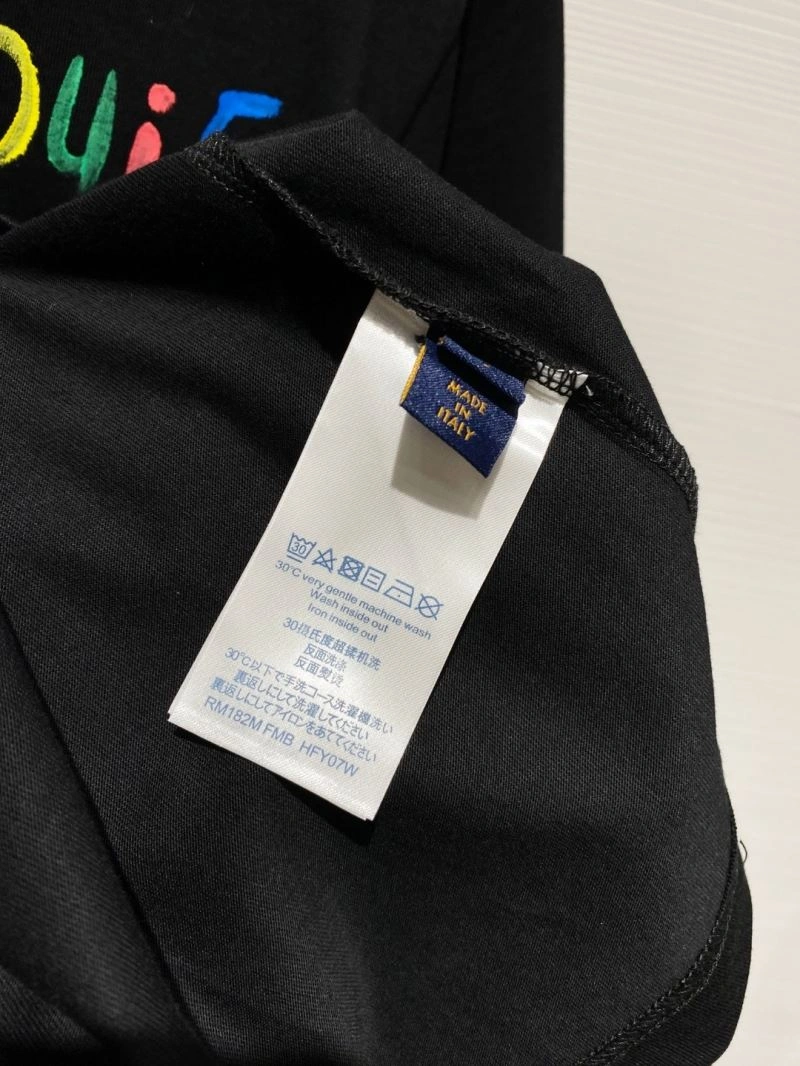 Louis Vuitton T-Shirts Fashionable 134128