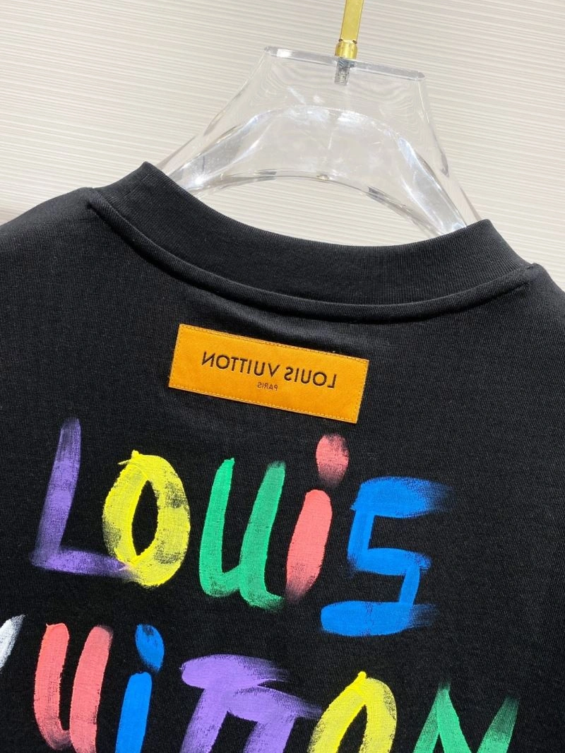 Louis Vuitton T-Shirts Fashionable 134128