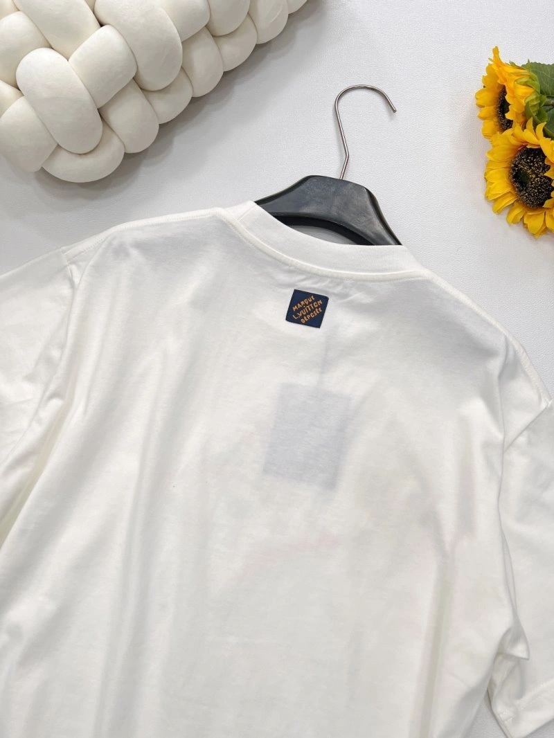 Affordable Louis Vuitton T-Shirts 131347
