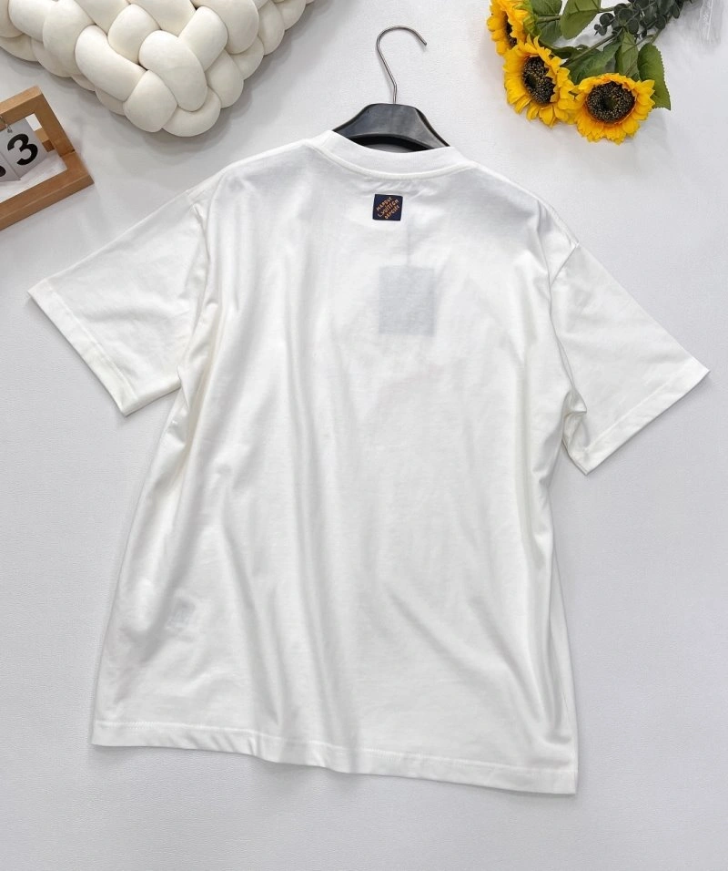 Affordable Louis Vuitton T-Shirts 131347