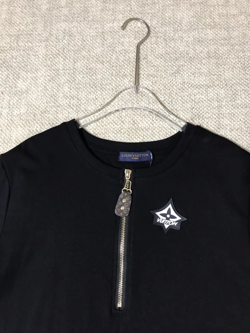 TechFriendly Louis Vuitton T-Shirts 131345