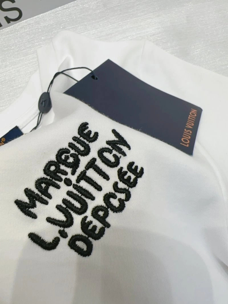 Louis Vuitton T-Shirts Effortless 131327