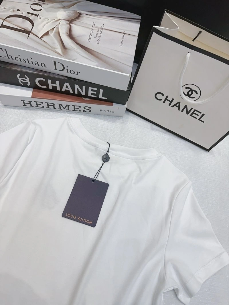 Louis Vuitton T-Shirts Effortless 131327