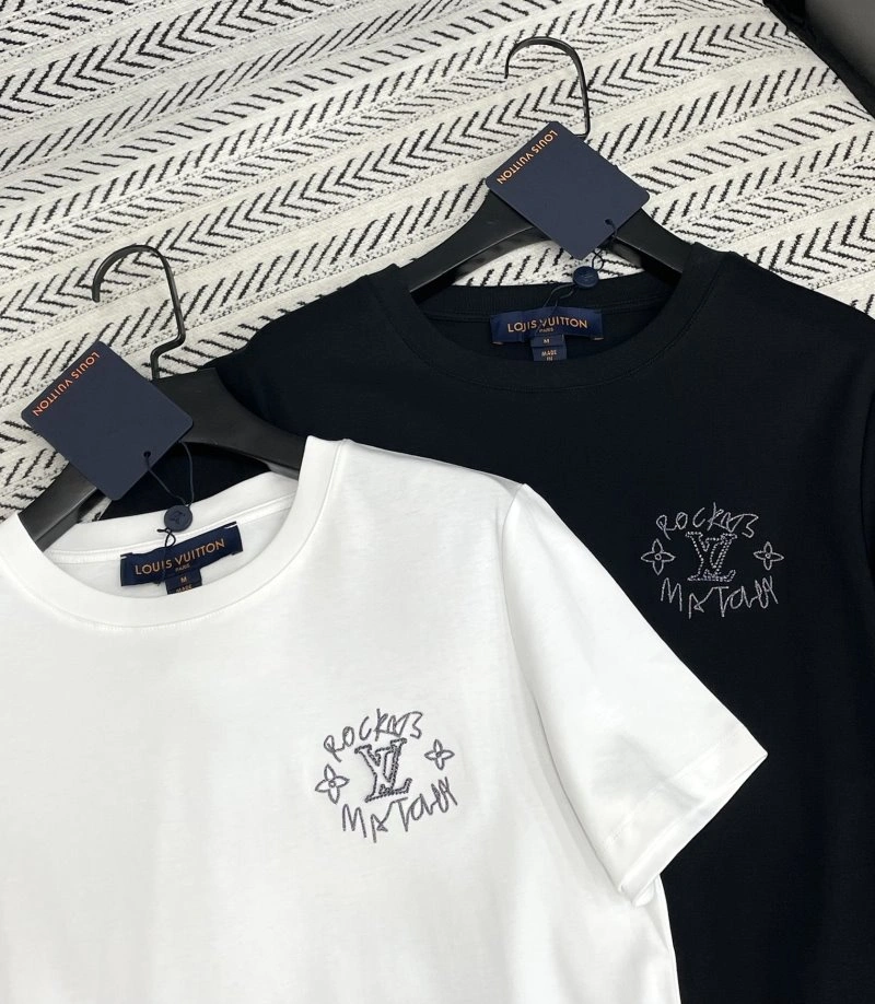 Breathable Louis Vuitton T-Shirts 131337