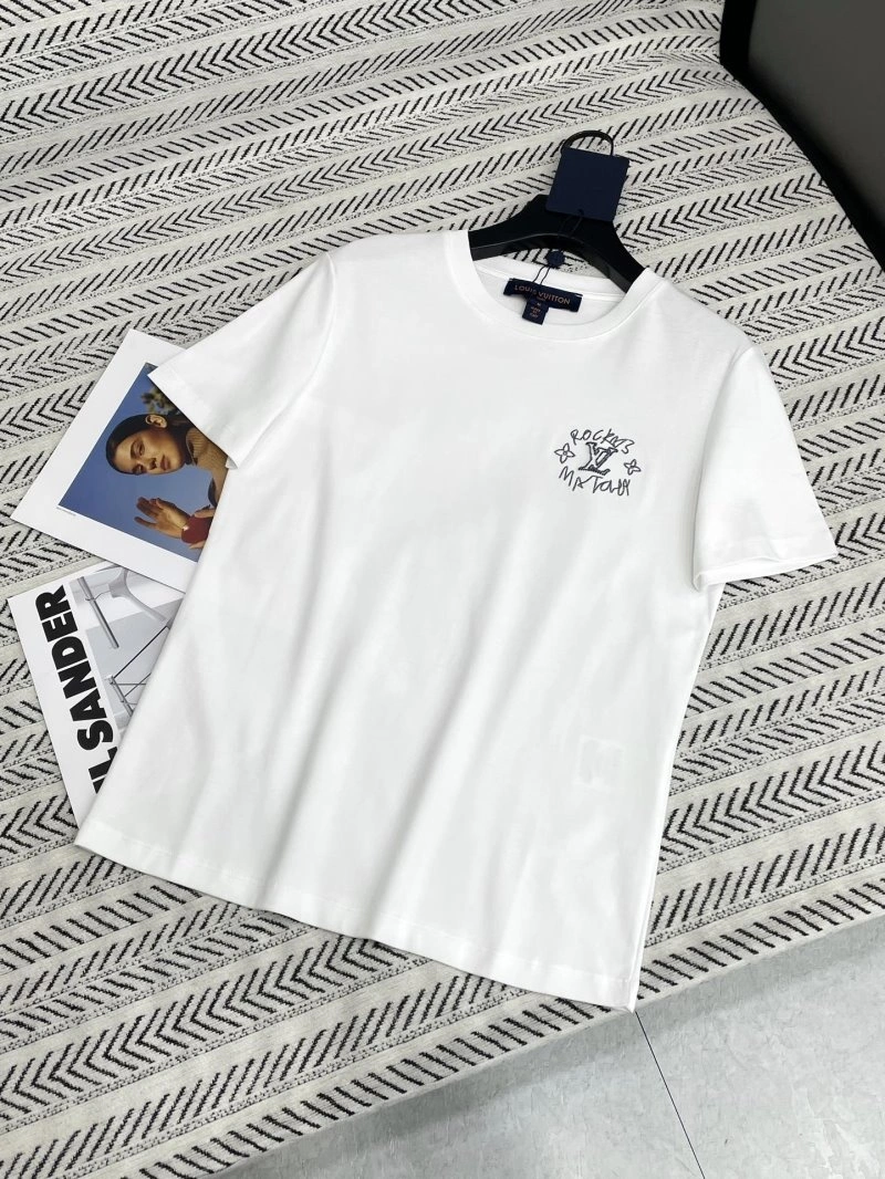 Breathable Louis Vuitton T-Shirts 131337