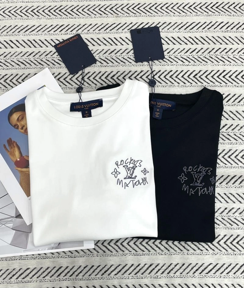 Breathable Louis Vuitton T-Shirts 131337