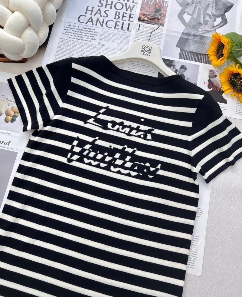 Louis Vuitton T-Shirts Efficient 131342