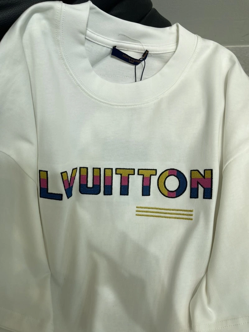 FlexibleFit Louis Vuitton T-Shirts 131328