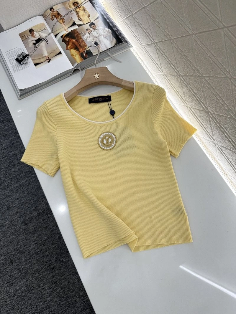 Louis Vuitton T-Shirts Sophisticated 131334