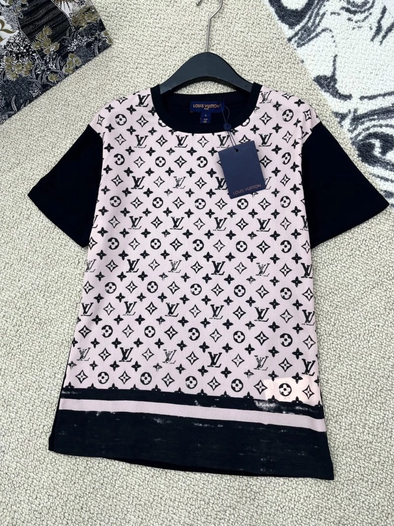 Durable Louis Vuitton T-Shirts 131346