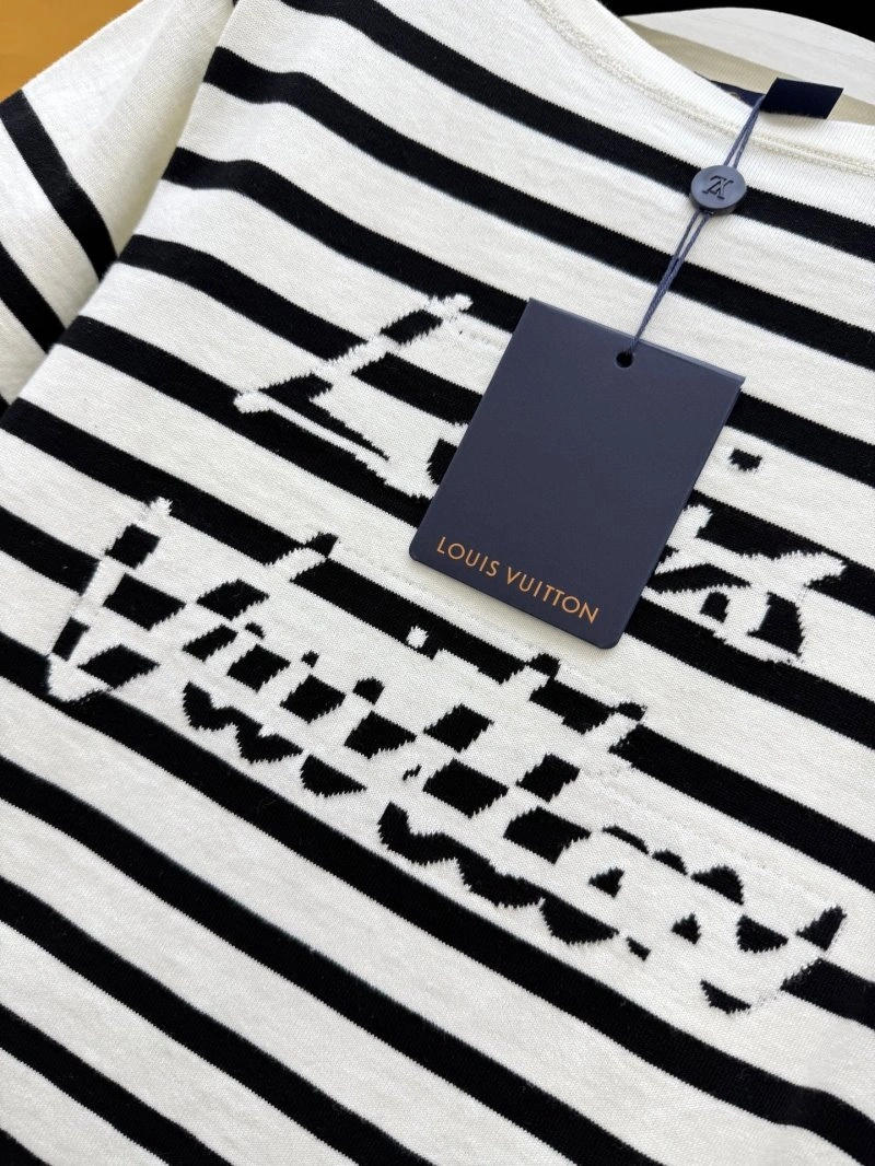 SunProtective Louis Vuitton T-Shirts 131333