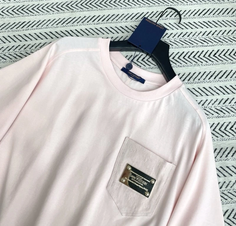 Louis Vuitton T-Shirts Affordable 131324