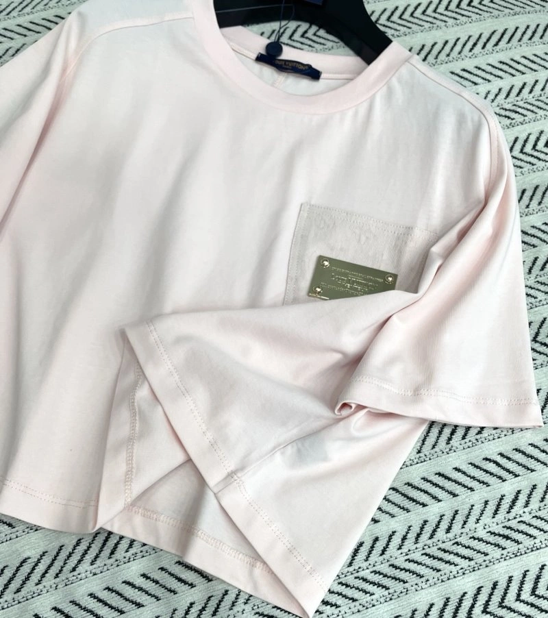 Louis Vuitton T-Shirts Affordable 131324