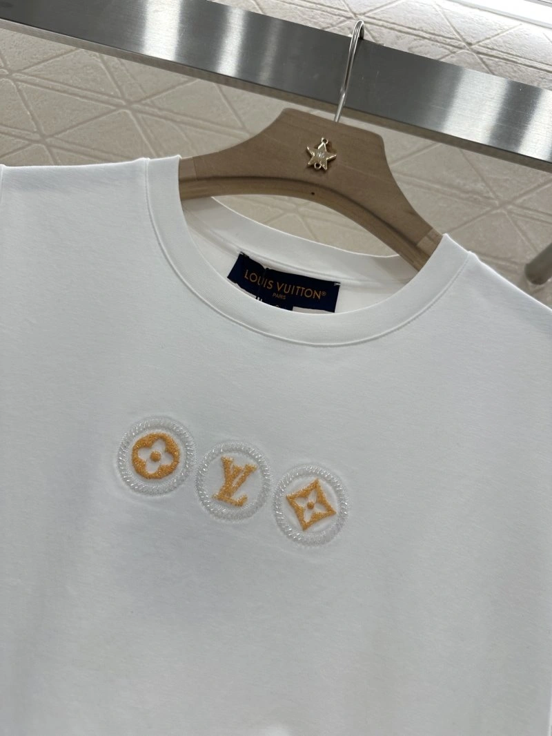 Supportive Louis Vuitton T-Shirts 131316