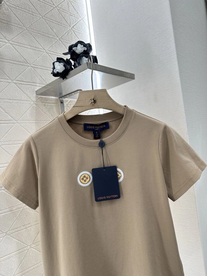 Comfortable Louis Vuitton T-Shirts 131317