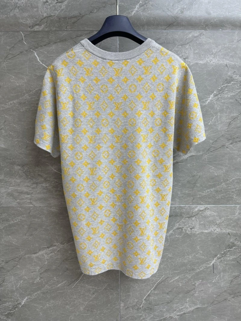 Vibrant Louis Vuitton T-Shirts 131308