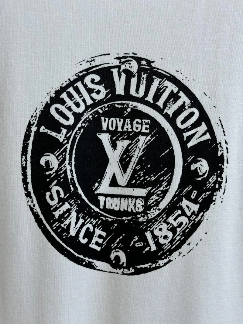 Vibrant Louis Vuitton T-Shirts 131282