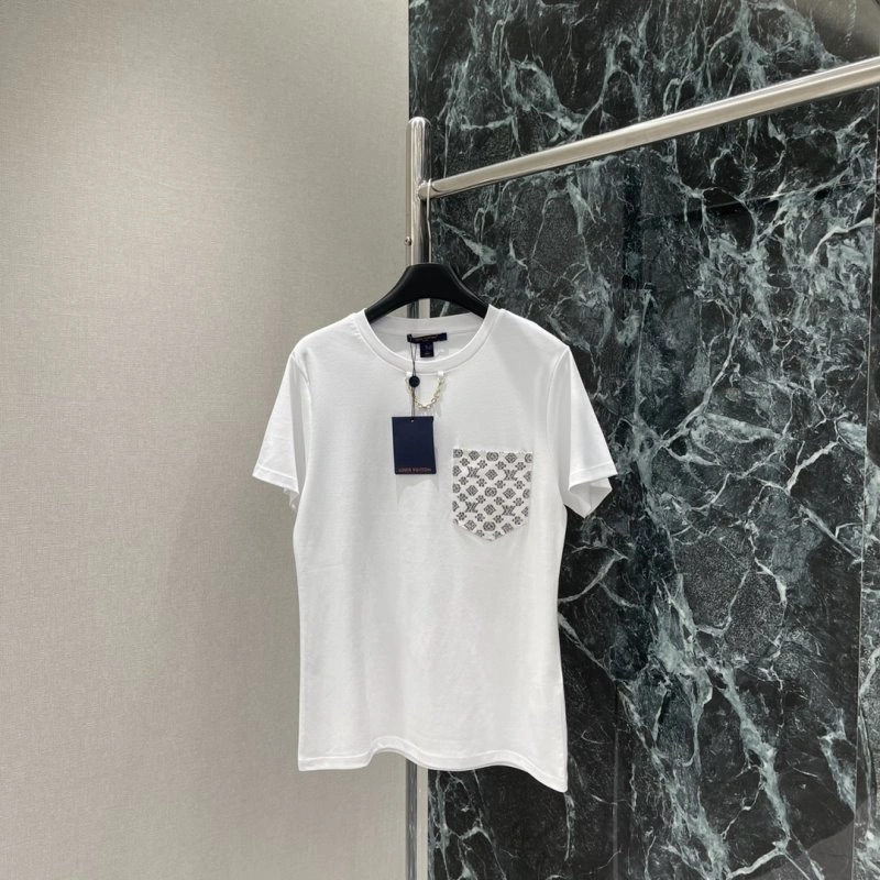 Breathable Louis Vuitton T-Shirts 131290