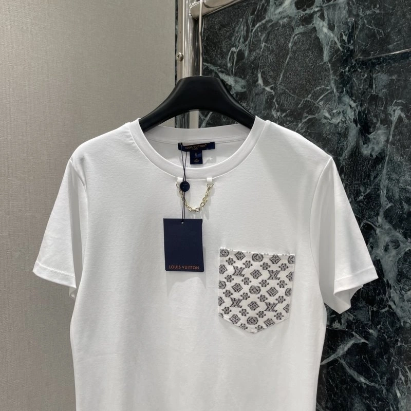 Breathable Louis Vuitton T-Shirts 131290