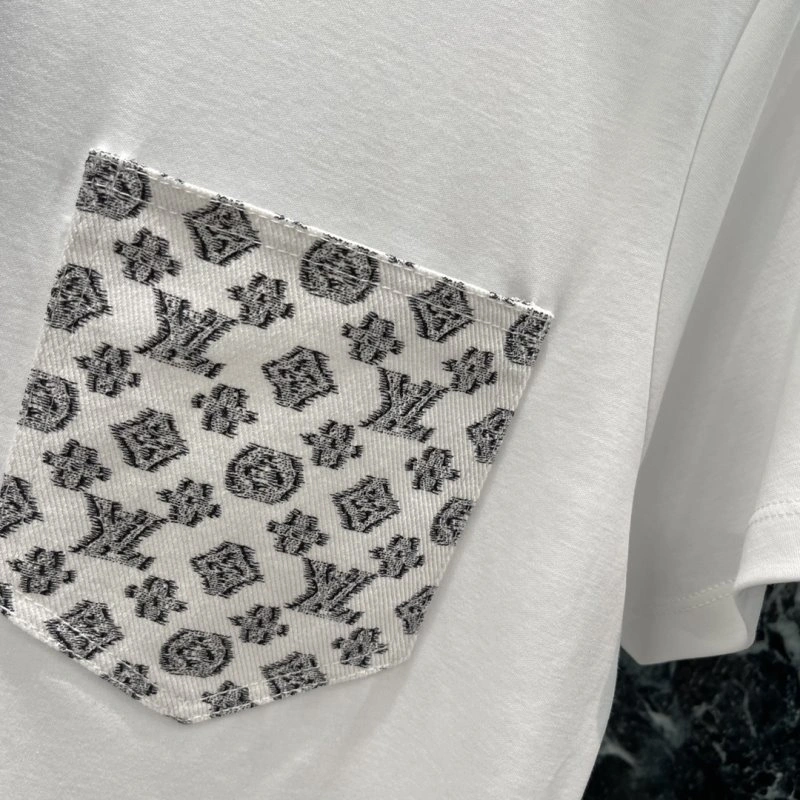 Breathable Louis Vuitton T-Shirts 131290