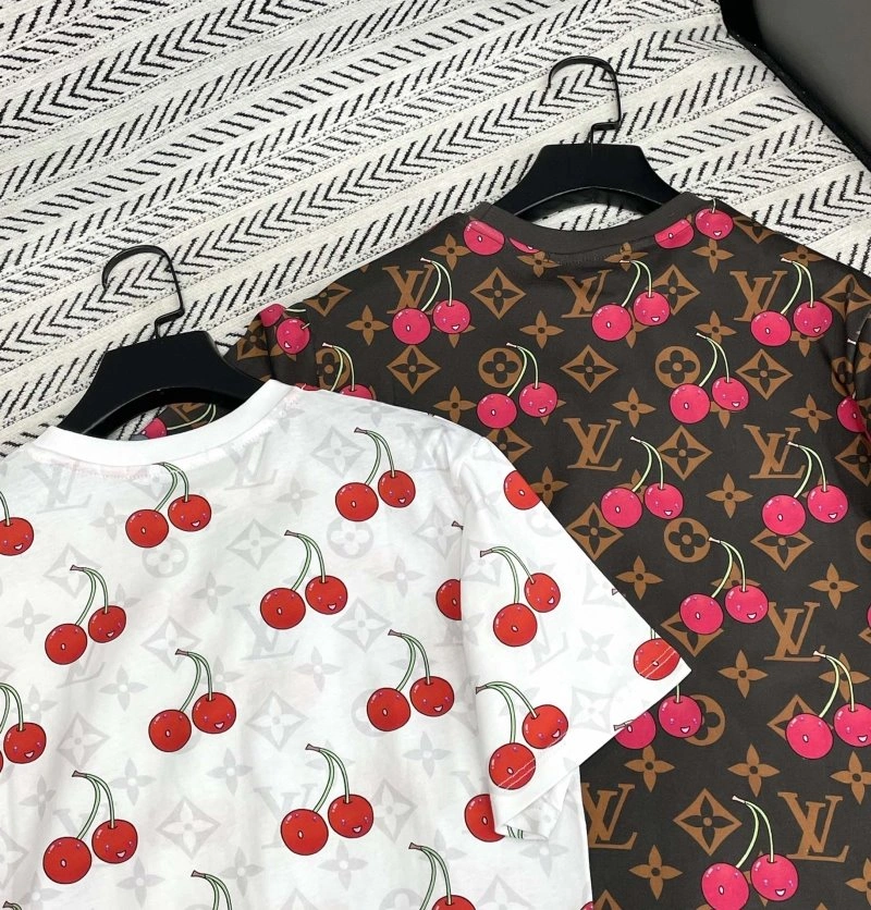 Louis Vuitton T-Shirts FashionForward 131303