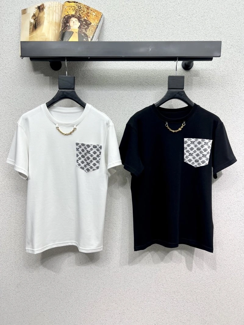 ModernLook Louis Vuitton T-Shirts 131295