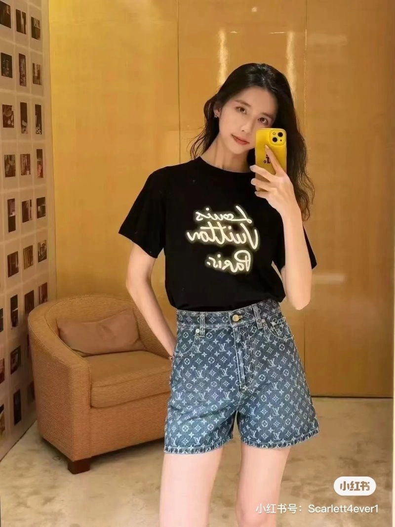 Louis Vuitton T-Shirts Trendy 131247