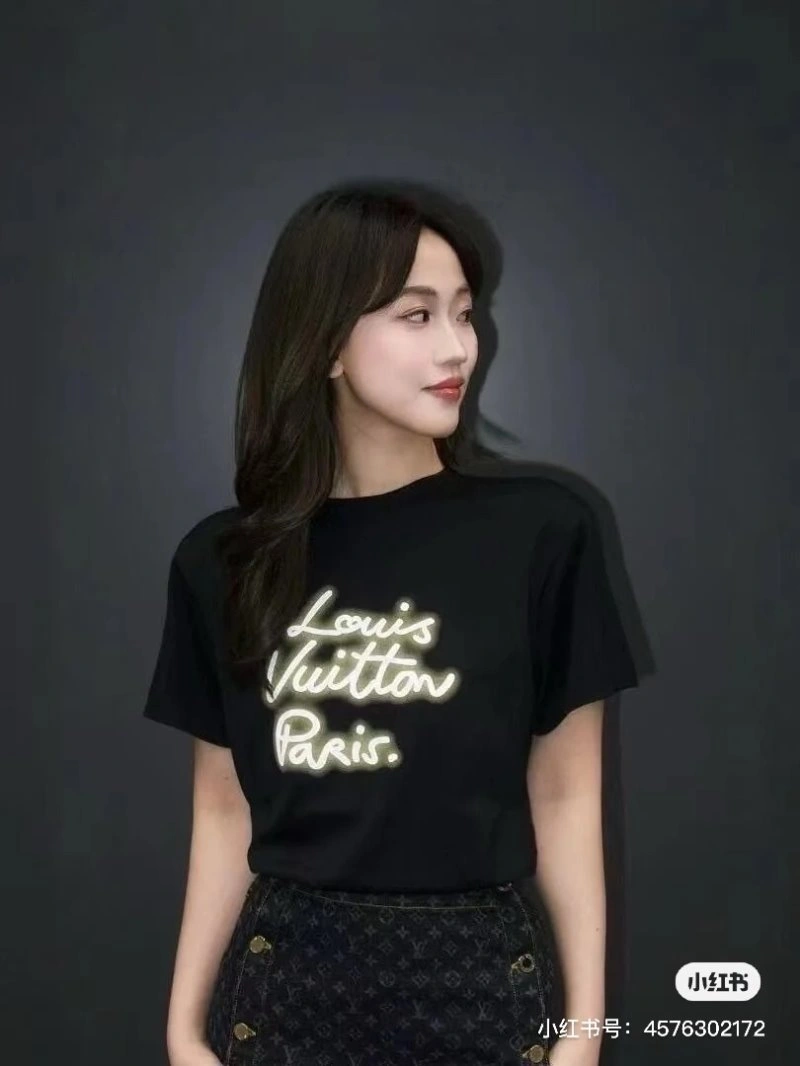 Louis Vuitton T-Shirts Trendy 131247