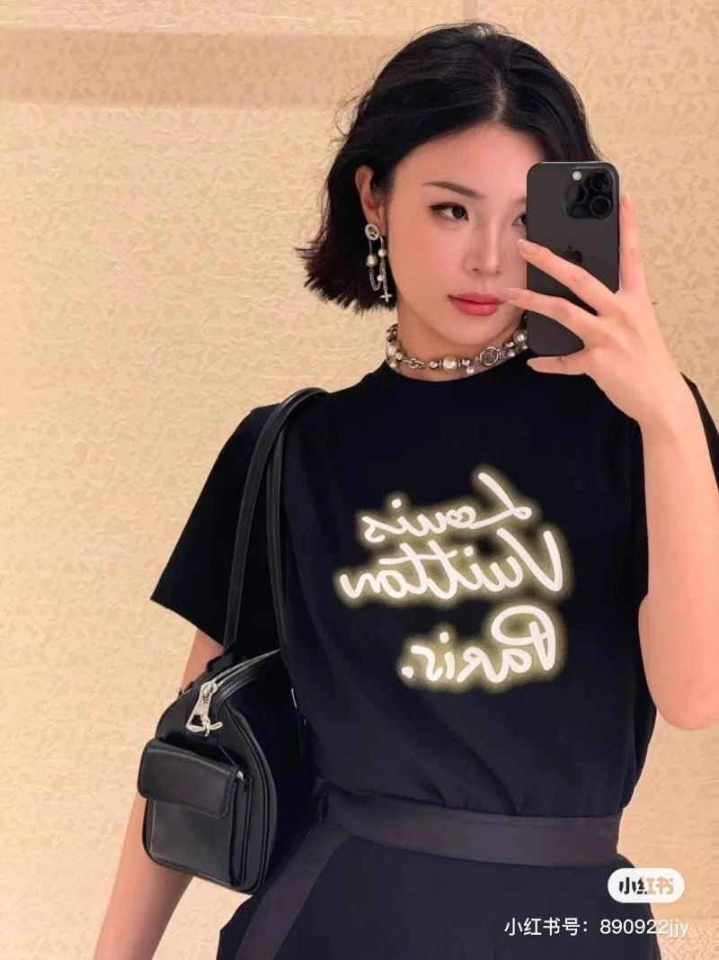 Louis Vuitton T-Shirts Trendy 131247