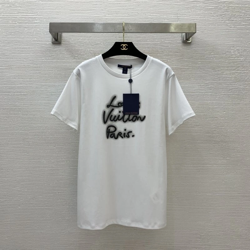 Louis Vuitton T-Shirts Durable 131256