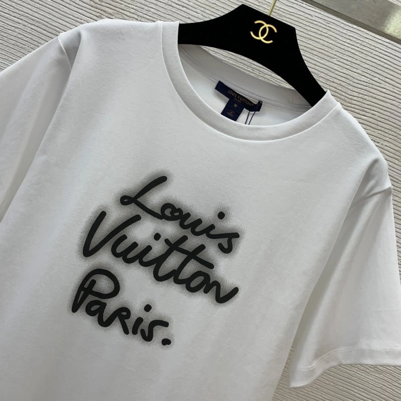 Louis Vuitton T-Shirts Durable 131256