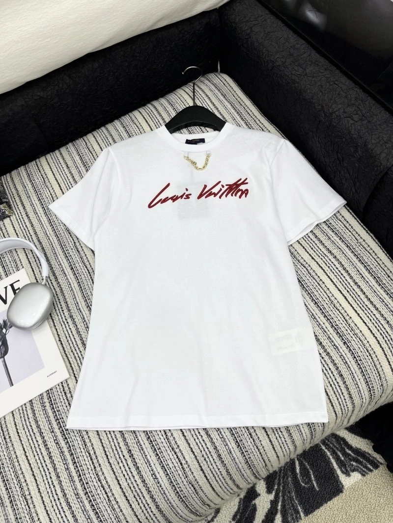Louis Vuitton T-Shirts Affordable 131240
