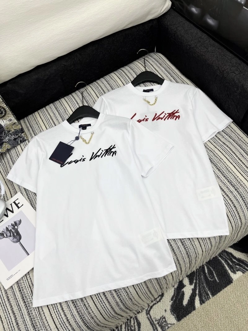 Louis Vuitton T-Shirts Affordable 131240