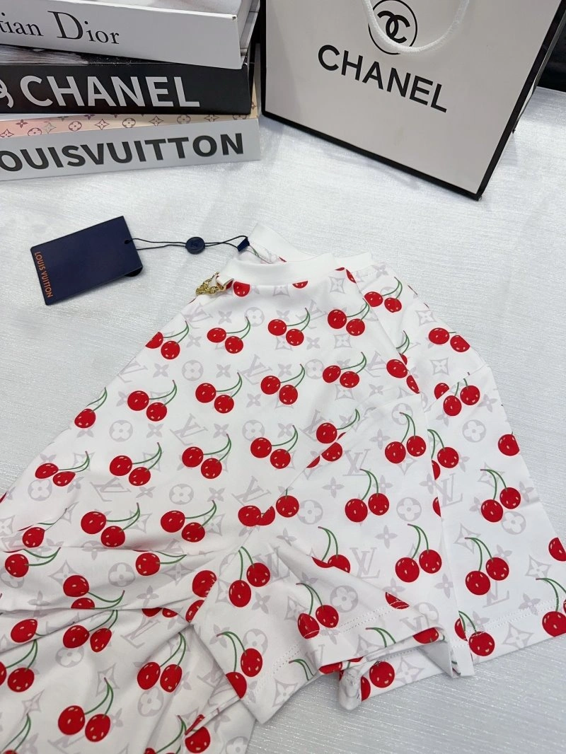 SoftTouch Louis Vuitton T-Shirts 131230