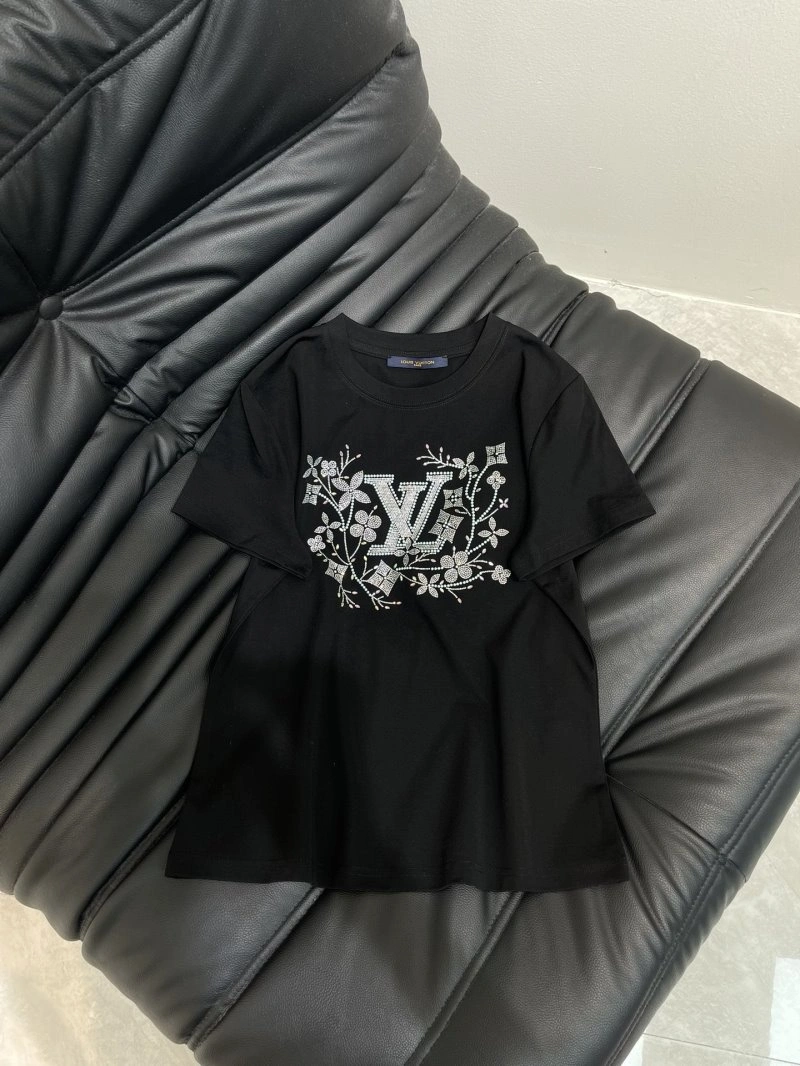 Louis Vuitton T-Shirts HighPerformance 131198