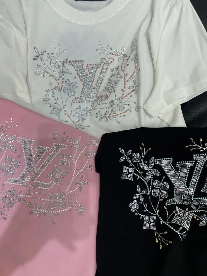 Louis Vuitton T-Shirts HighPerformance 131198
