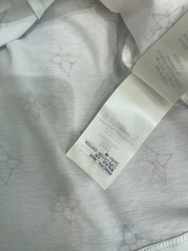 Louis Vuitton T-Shirts Unisex 131200