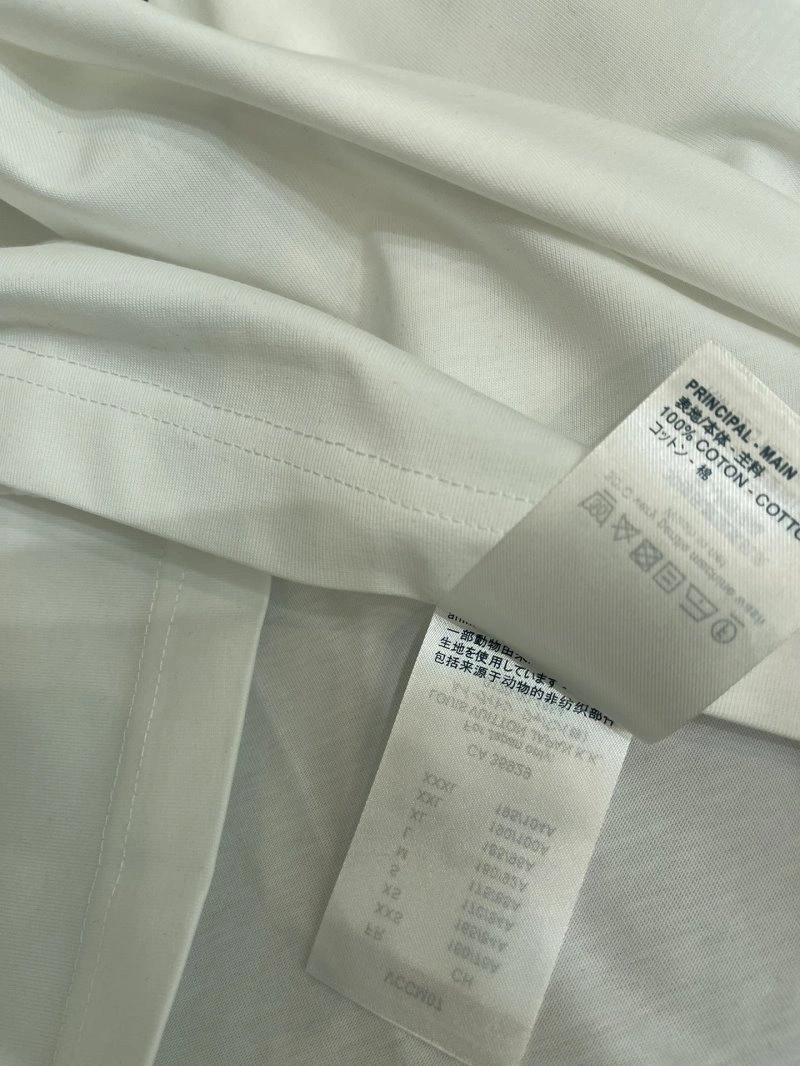 Breathable Louis Vuitton T-Shirts 131209