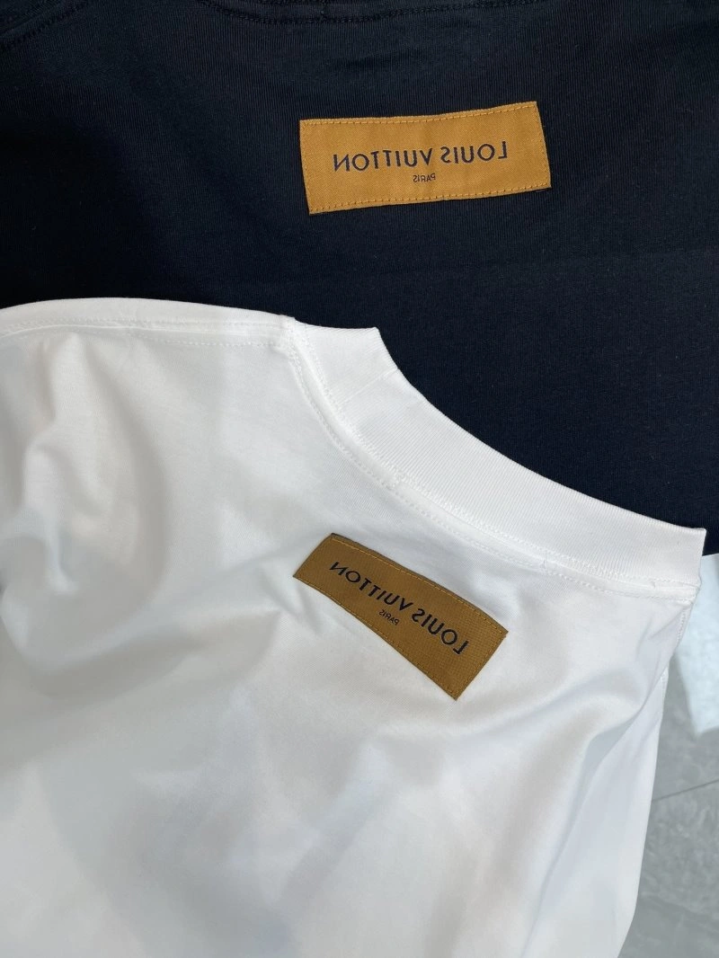 Breathable Louis Vuitton T-Shirts 131209