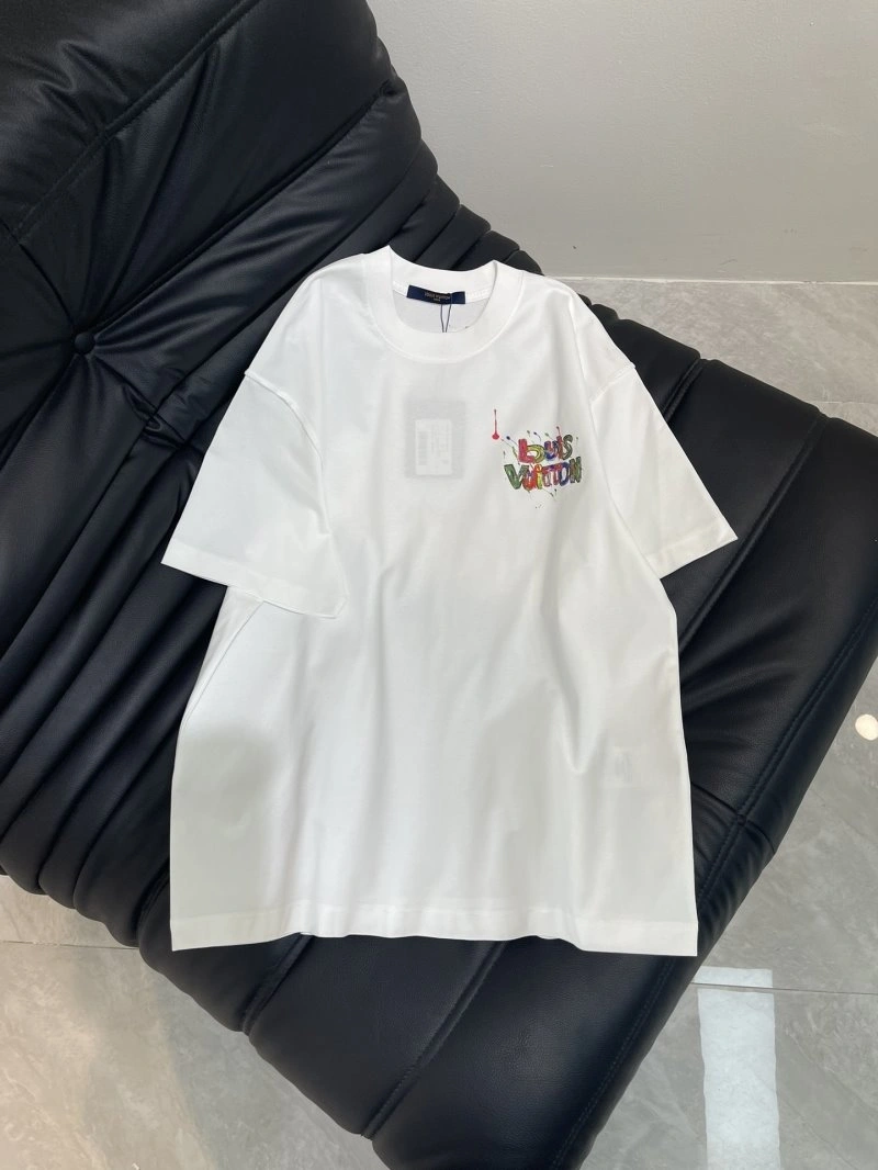 Chic Louis Vuitton T-Shirts 131199