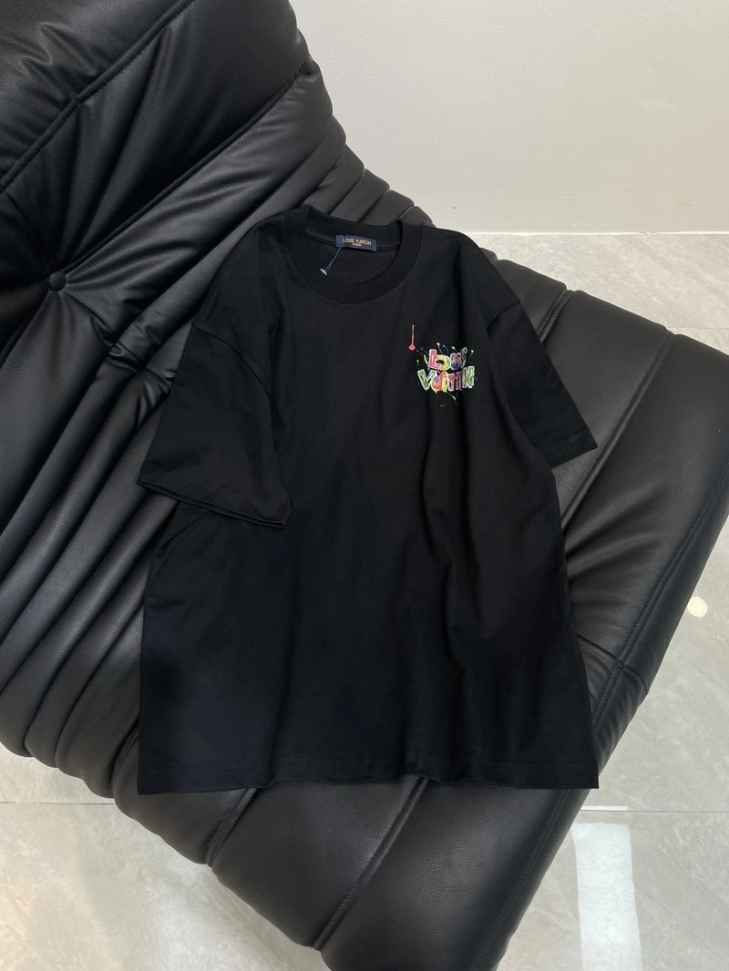 Chic Louis Vuitton T-Shirts 131199