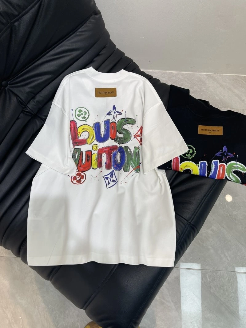 Chic Louis Vuitton T-Shirts 131199