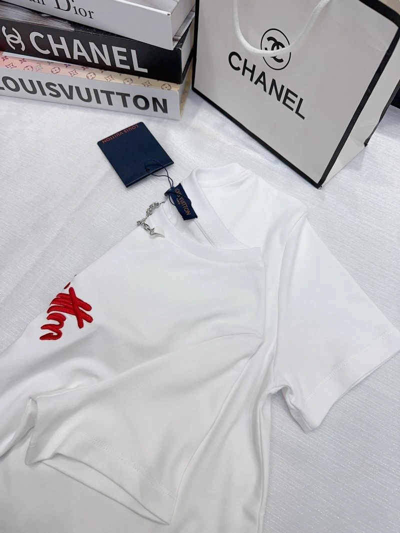 Louis Vuitton T-Shirts WrinkleFree 131195
