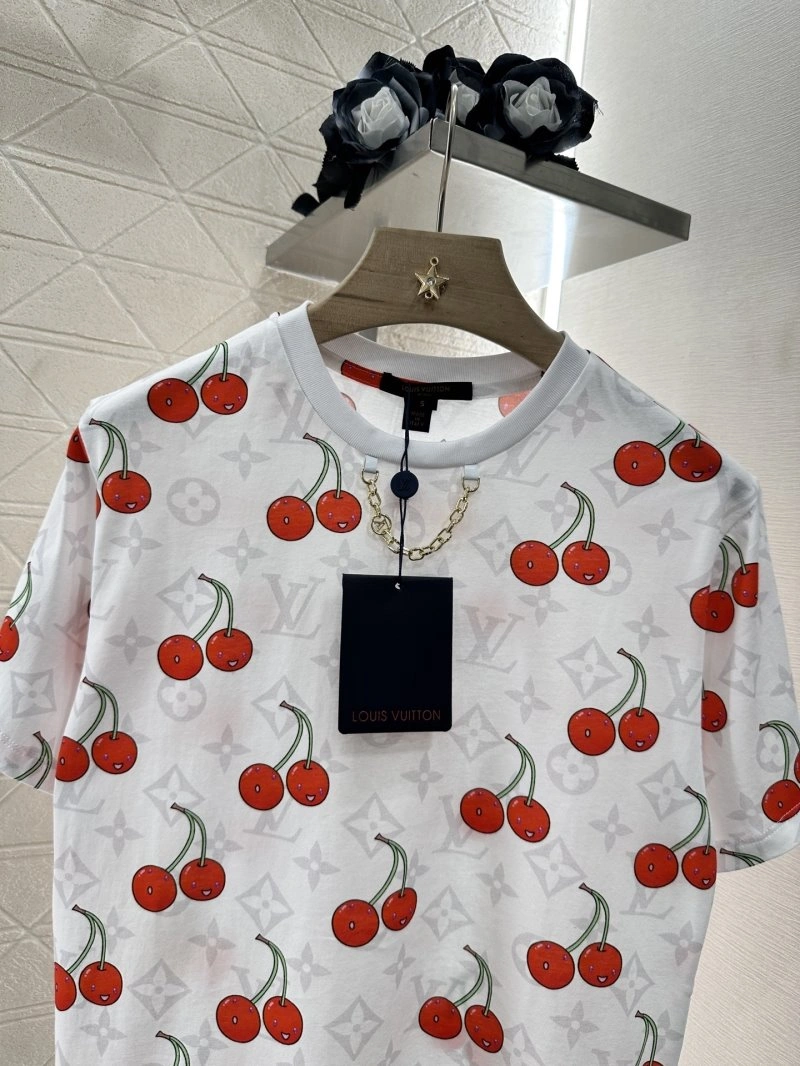 Louis Vuitton T-Shirts Refined 131216