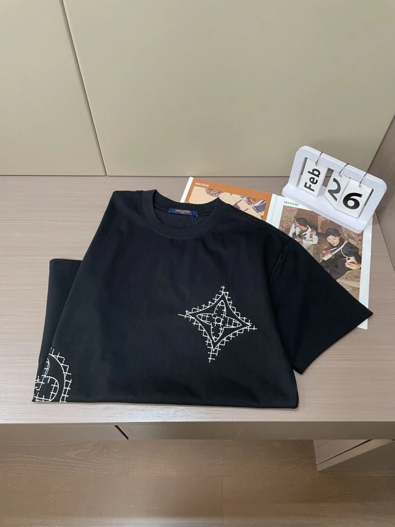 Original Louis Vuitton T-Shirts 133664