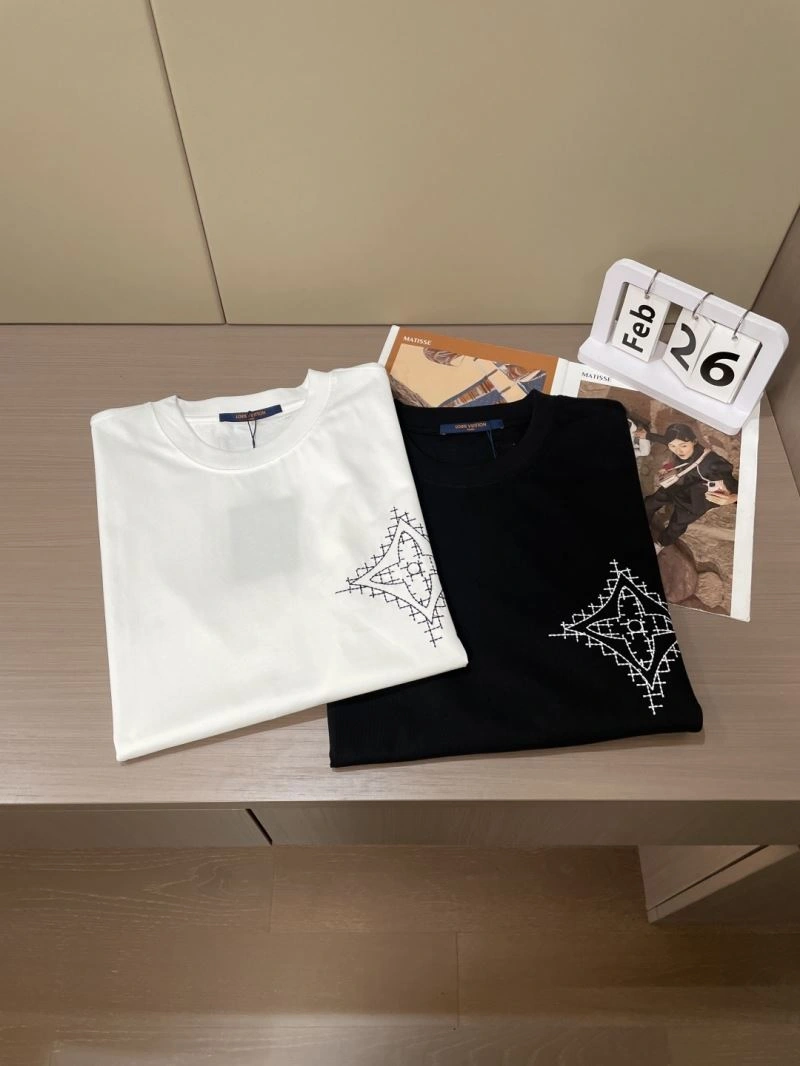 Original Louis Vuitton T-Shirts 133664