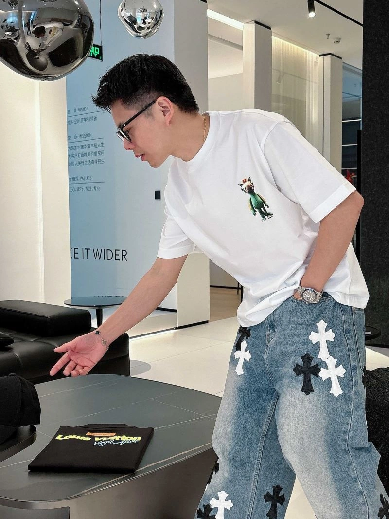 MultiPurpose Louis Vuitton T-Shirts 133670