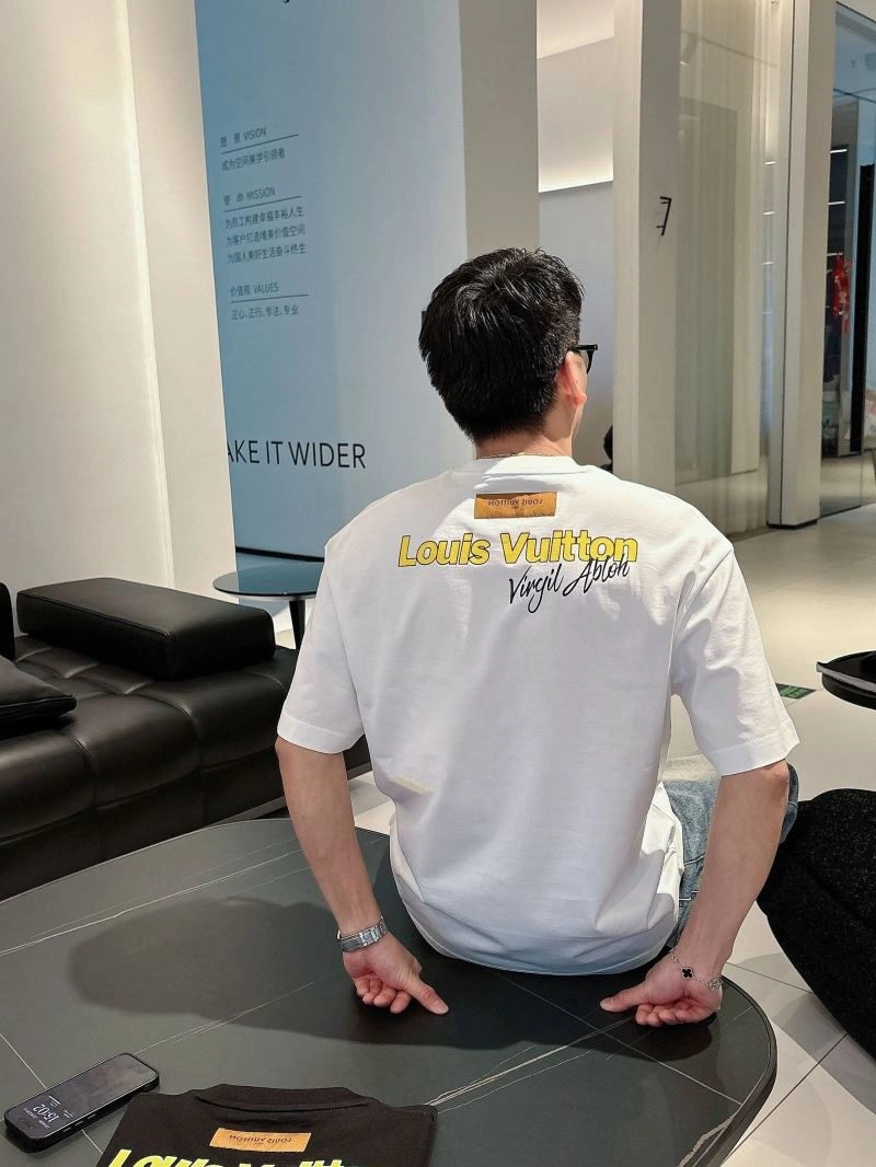 MultiPurpose Louis Vuitton T-Shirts 133670