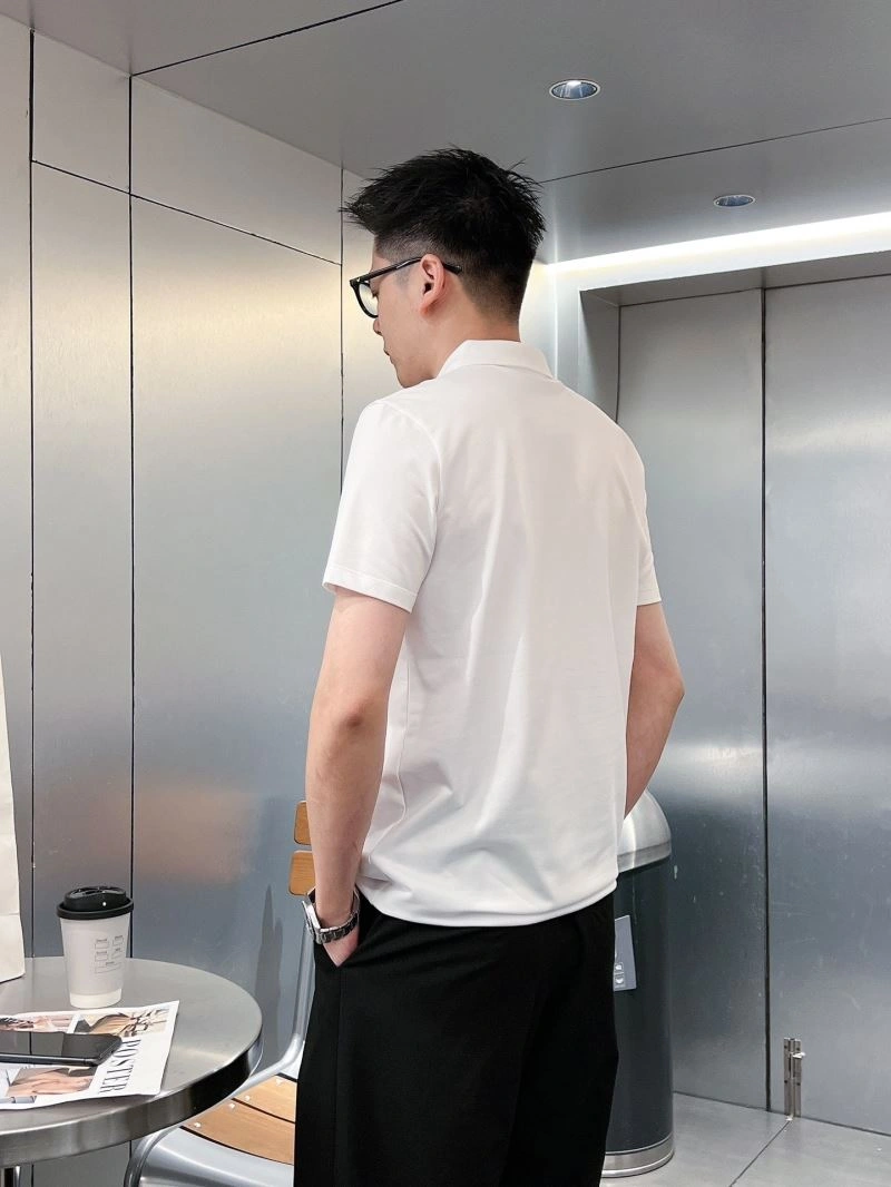 Seasonal Louis Vuitton T-Shirts 133660